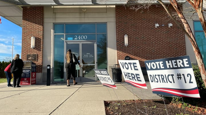 US DOJ Investigates Guard at Polling Sites; Military Deploys Carrier to South America; Congress Faces Shutdown; Louisiana Redistricting Reviewed